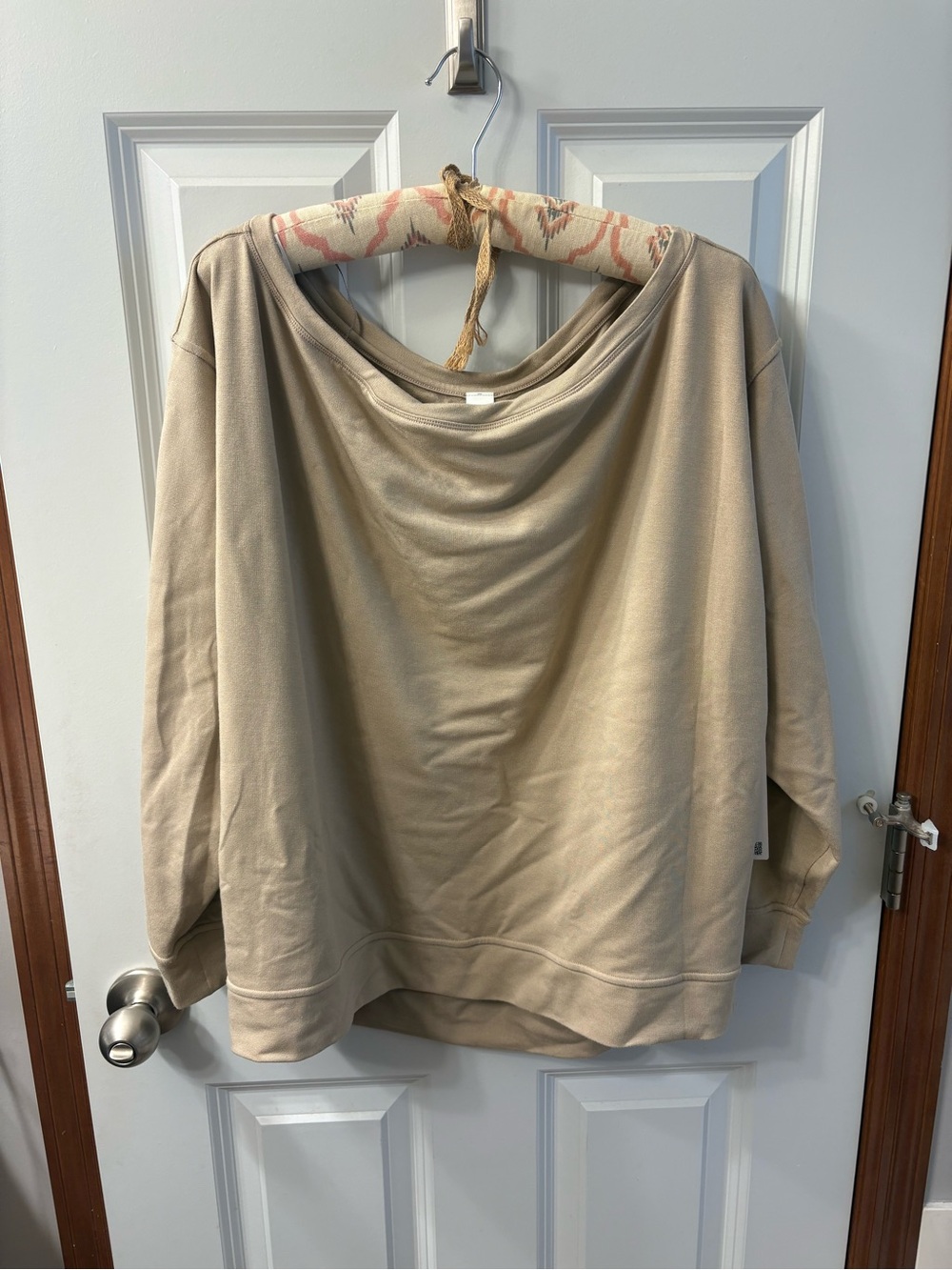 New! Lululemon BeCalm Oversized Boatneck Long Sleeve - Picture 2 of 7